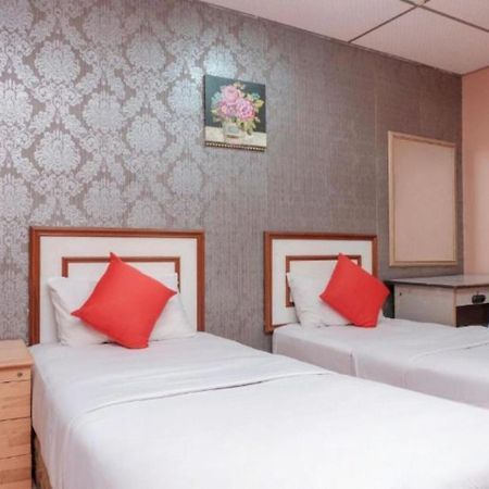 Hotel Tiara Chukai Ngoại thất bức ảnh